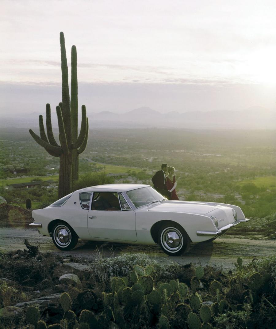  Studebaker Avanti 1963 года  (фото 14 из 37)